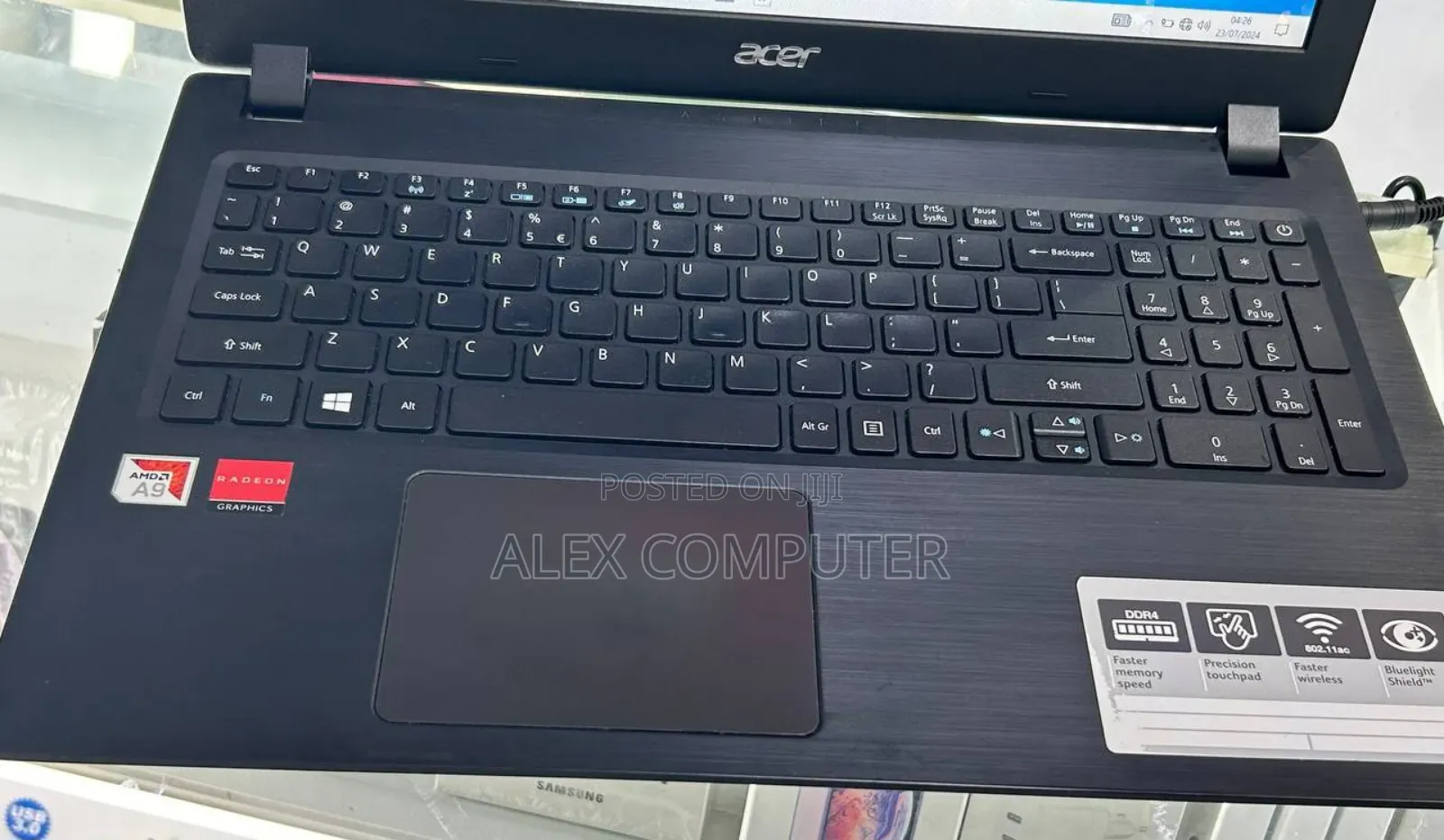 New Laptop Acer Aspire 1 2GB AMD HDD 32GB
