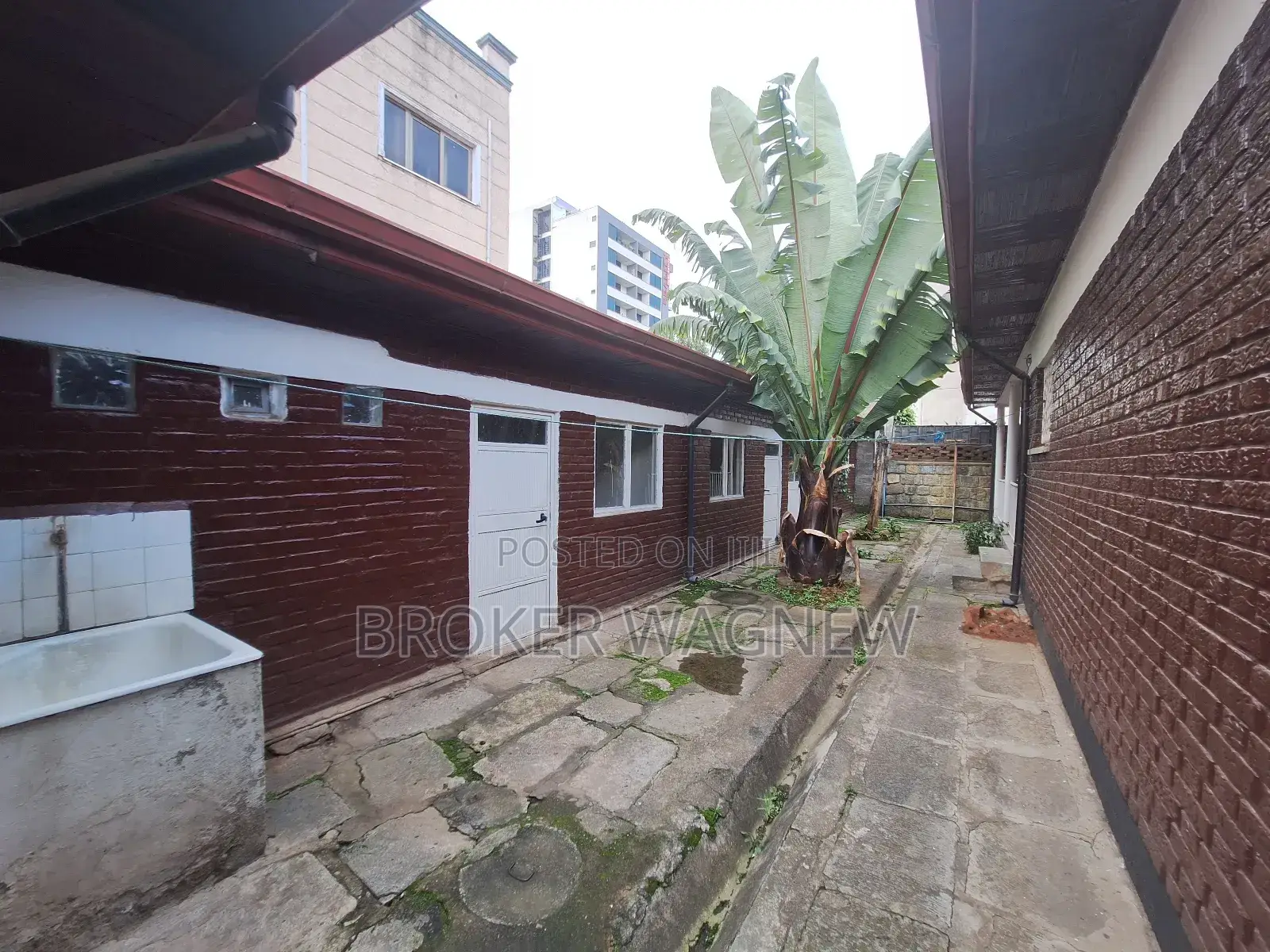 3bdrm Villa in Bole for rent