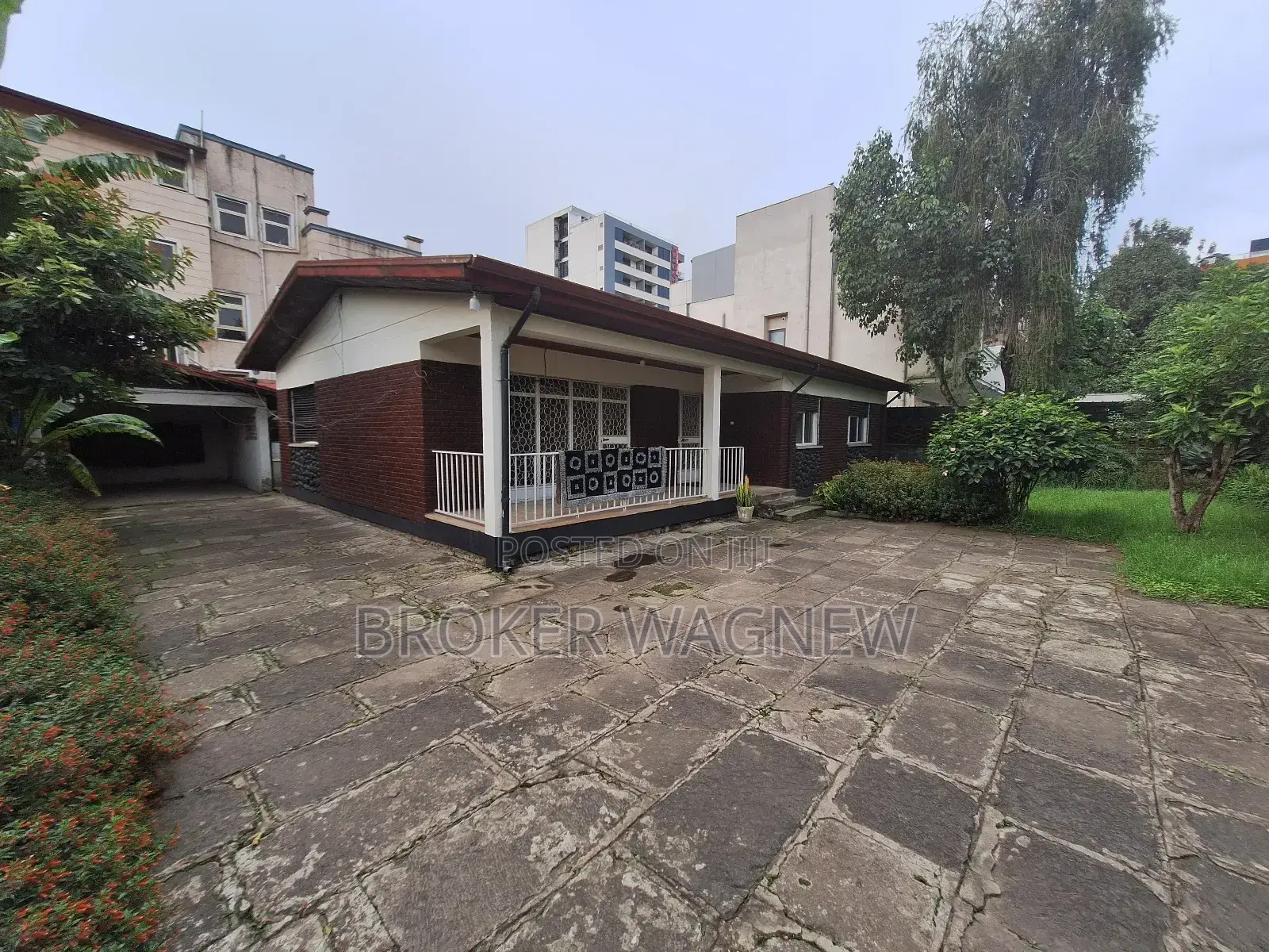 3bdrm Villa in Bole for rent