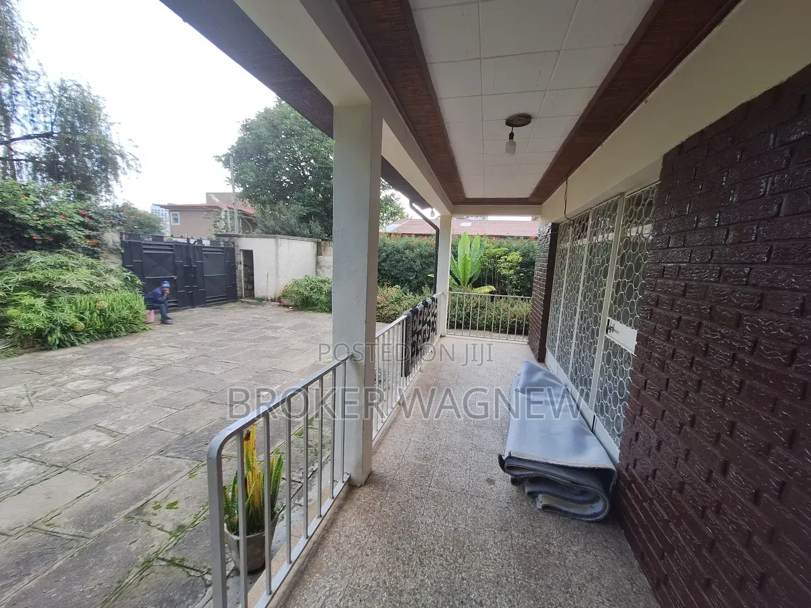 3bdrm Villa in Bole for rent