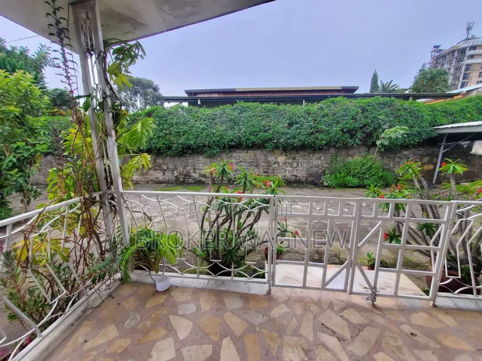 3bdrm Villa in Bole for rent