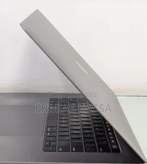 Photo - New Laptop Apple MacBook 2018 32GB Intel Core I7 SSD 512GB