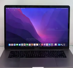 New Laptop Apple MacBook 2018 32GB Intel Core I7 SSD 512GB