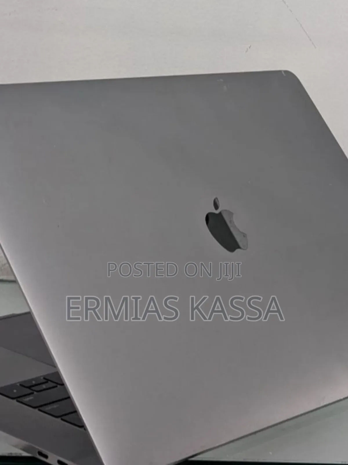 New Laptop Apple MacBook 2018 32GB Intel Core I7 SSD 512GB