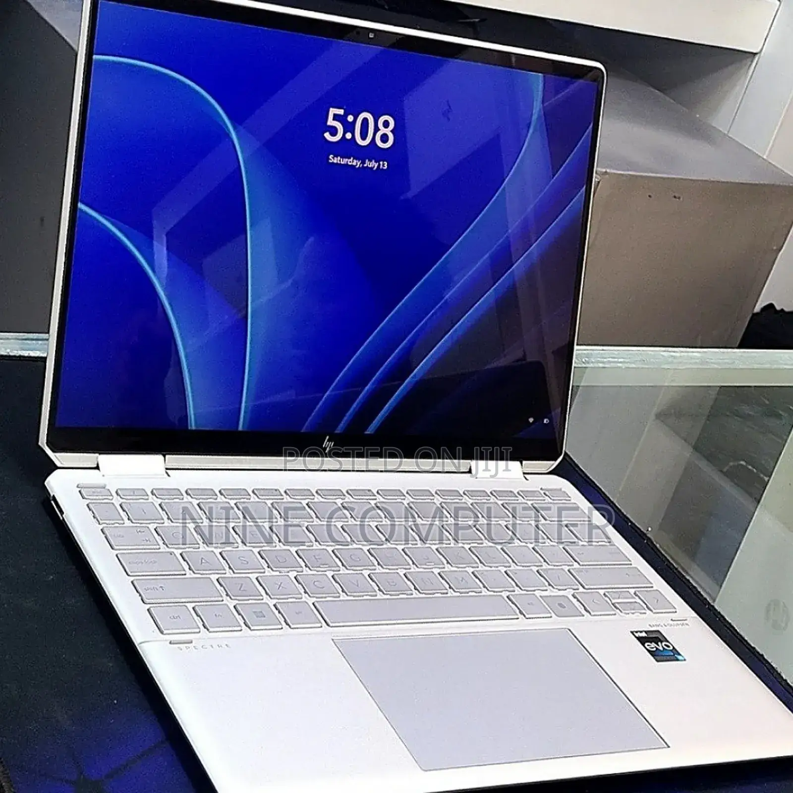 New Laptop HP Spectra 13 8GB Intel Core I5 SSD 512GB