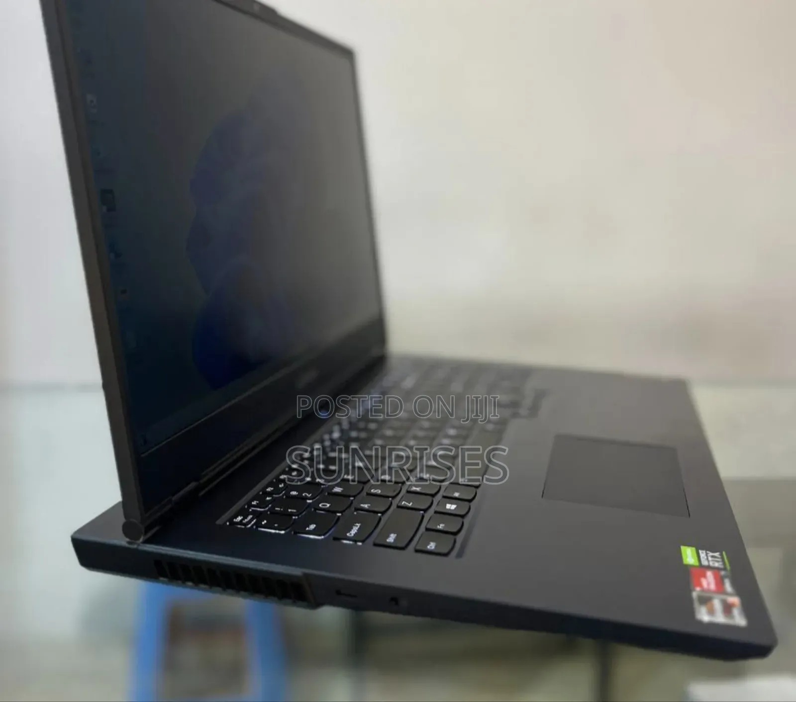 New Laptop Lenovo Legion 5 16GB AMD Ryzen 7 SSD 512GB