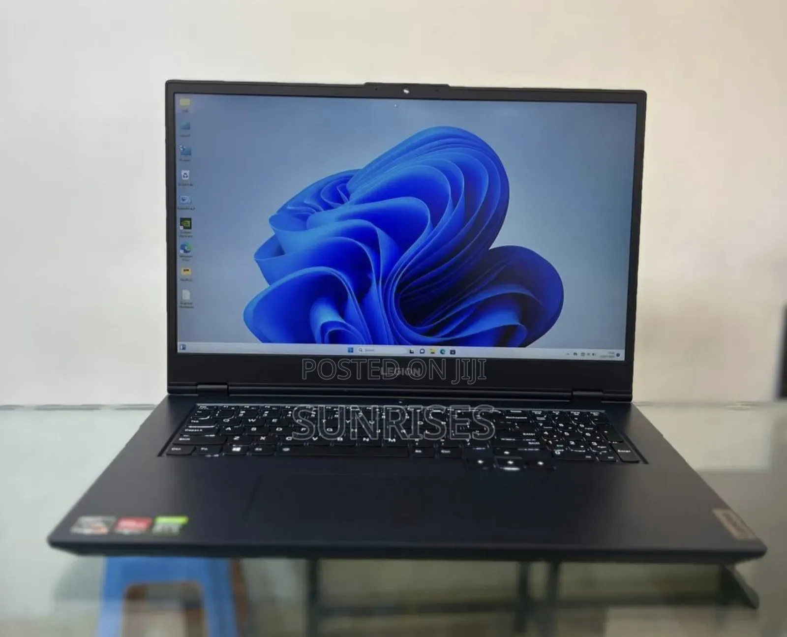 New Laptop Lenovo Legion 5 16GB AMD Ryzen 7 SSD 512GB