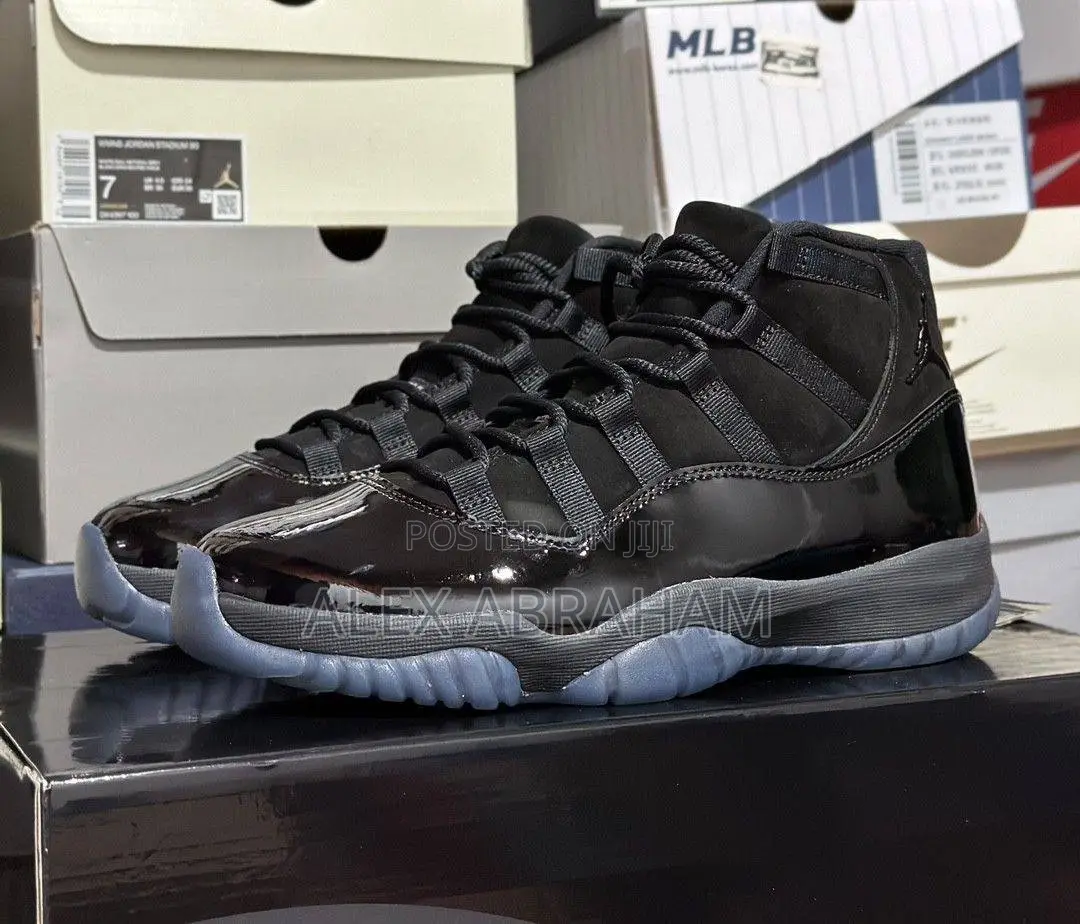 Jordan 11 “ Cap and Gown”