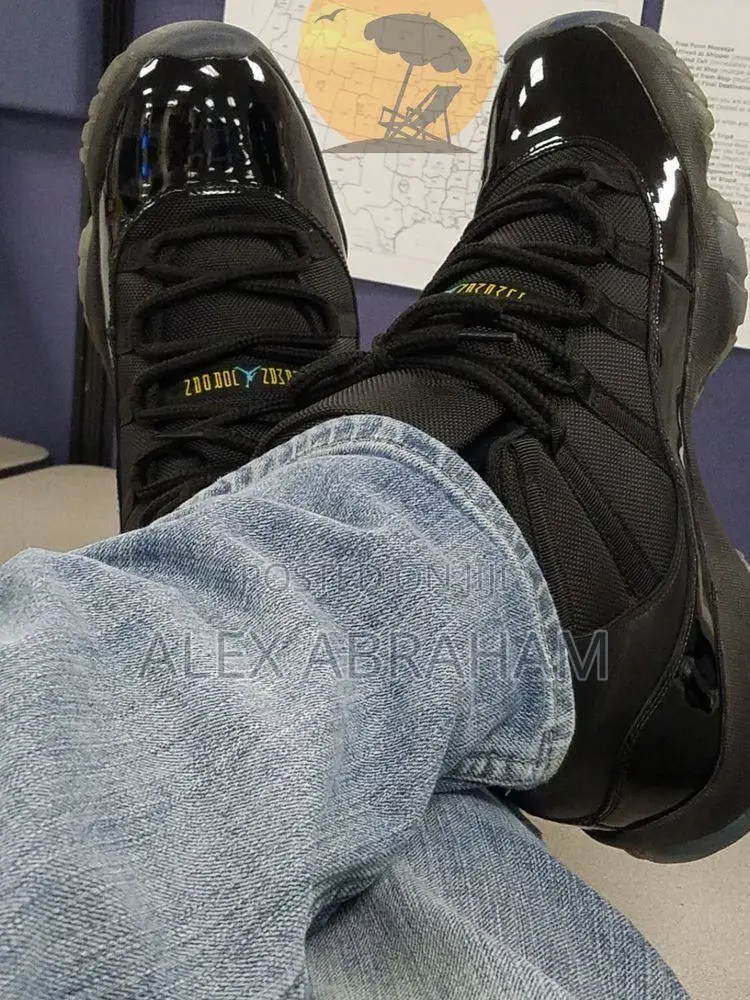 Jordan 11 “ Cap and Gown”