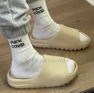 Photo - Yeezy Slides