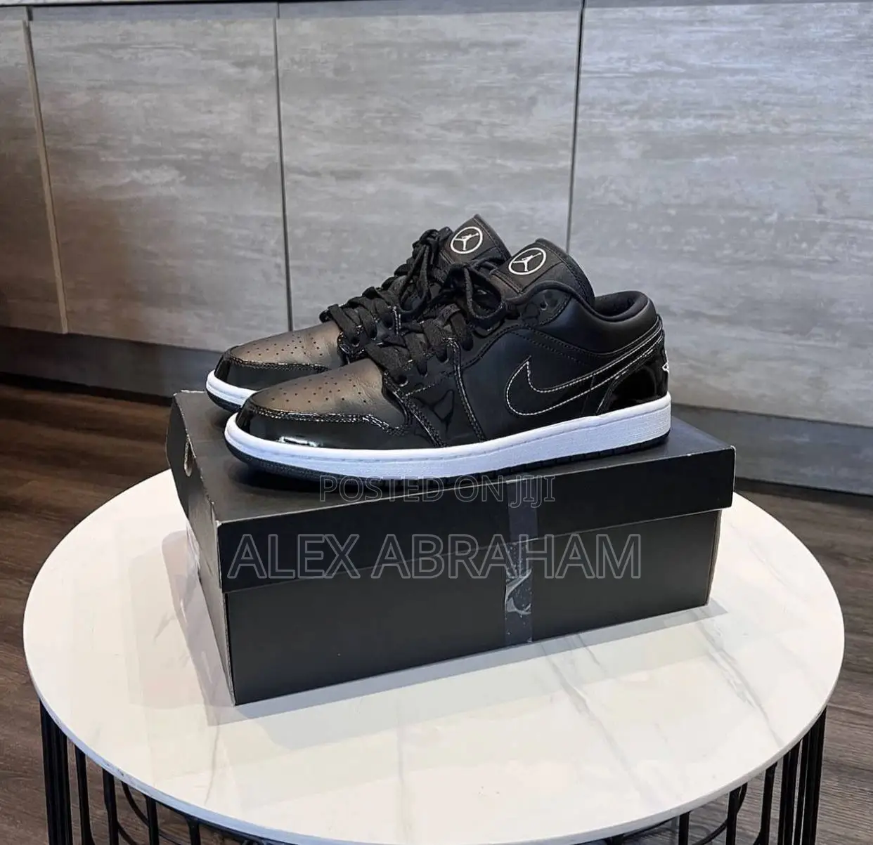 Jordan 1 “ Black Shining”