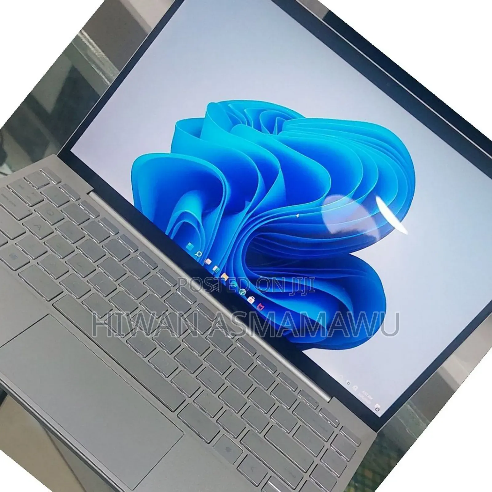 New Laptop HP Envy X360 8GB Intel Core I7 SSD 512GB