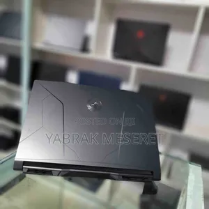 New Laptop MSI 16GB AMD Ryzen 5 SSD 512GB