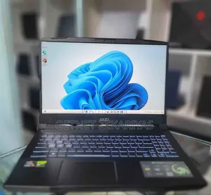New Laptop MSI 16GB AMD Ryzen 5 SSD 512GB