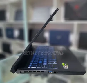 New Laptop MSI 16GB AMD Ryzen 5 SSD 512GB