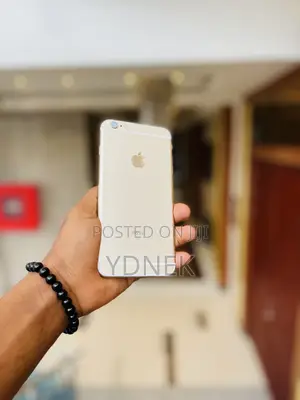 Photo - Apple iPhone 6s Plus 16 GB Gold