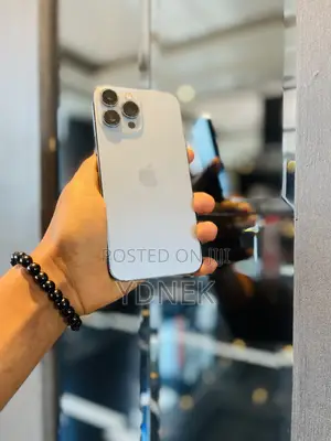 Photo - Apple iPhone 13 Pro Max 128 GB Blue