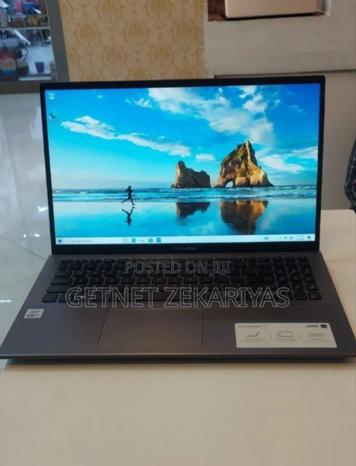 New Laptop Asus VivoBook 15 X505BA 8GB Intel Core I7 SSD 256GB