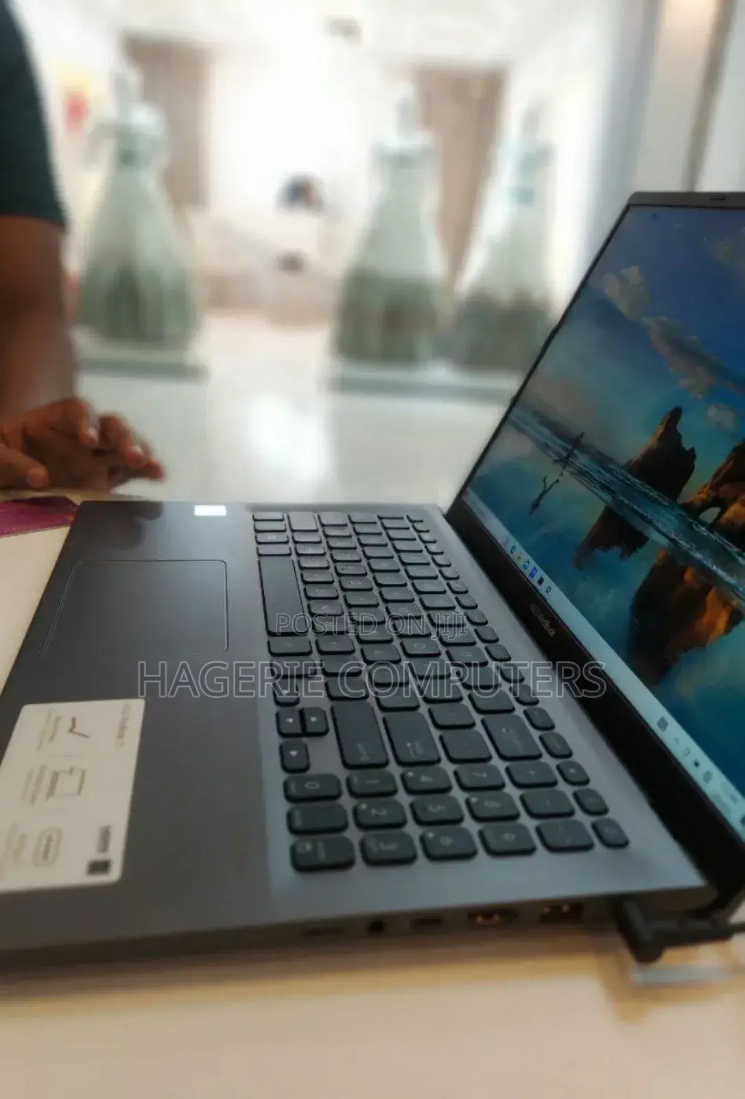 New Laptop Asus VivoBook 15 X505BA 8GB Intel Core I7 HDD+SSD 1.5T