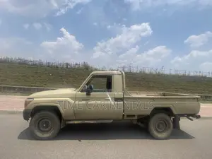 Photo - Toyota 1hz 2015 2009 for Rent