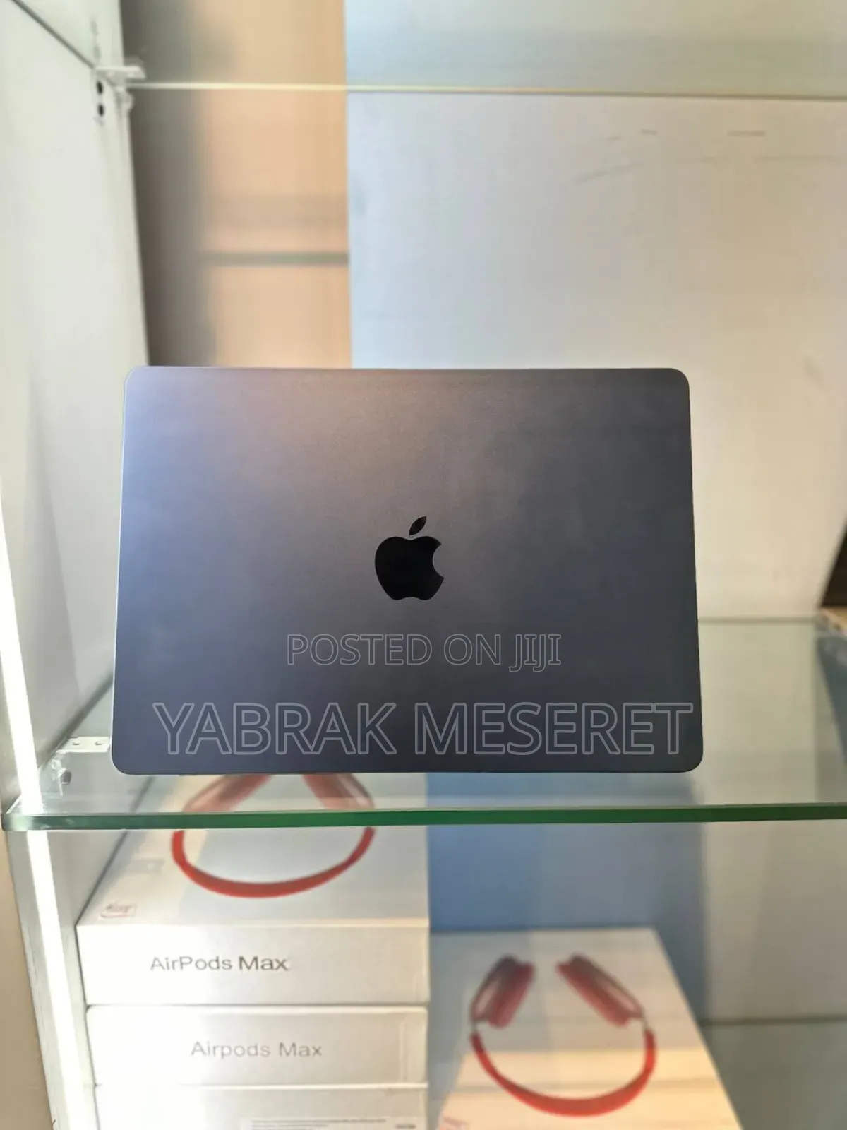 New Laptop Apple MacBook Air 2023 M2 8GB Intel Core I5 SSD 256GB