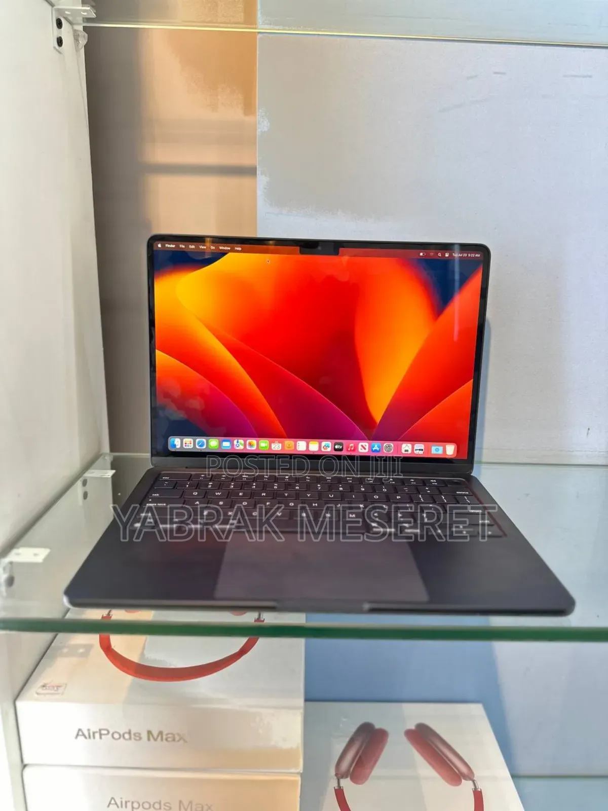 New Laptop Apple MacBook Air 2023 M2 8GB Intel Core I5 SSD 256GB
