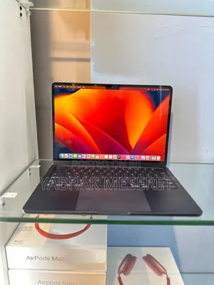 New Laptop Apple MacBook Air 2023 M2 8GB Intel Core I5 SSD 256GB
