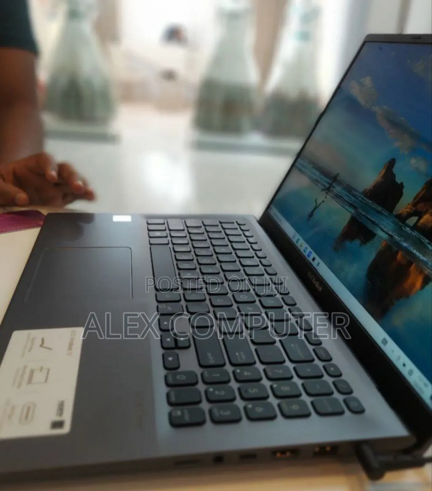 New Laptop Asus A42F 8GB Intel Core I7 HDD+SSD 256GB