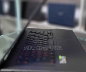 New Laptop Asus ROG Strix G15 8GB AMD Ryzen 9 SSD 512GB