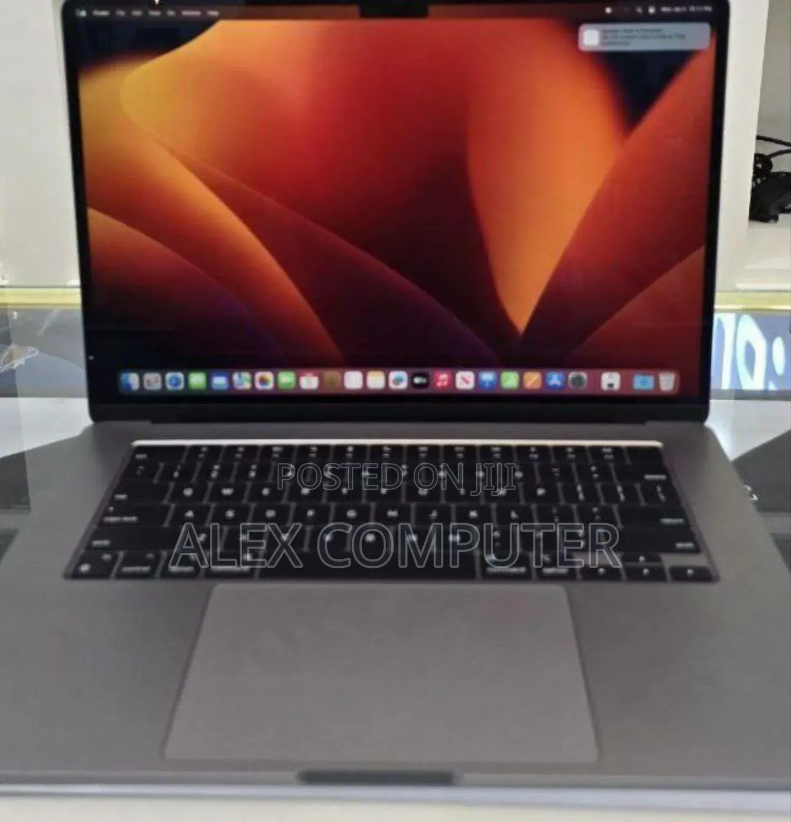 New Laptop Apple MacBook Air 2022 M2 8GB Apple M2 SSD 256GB