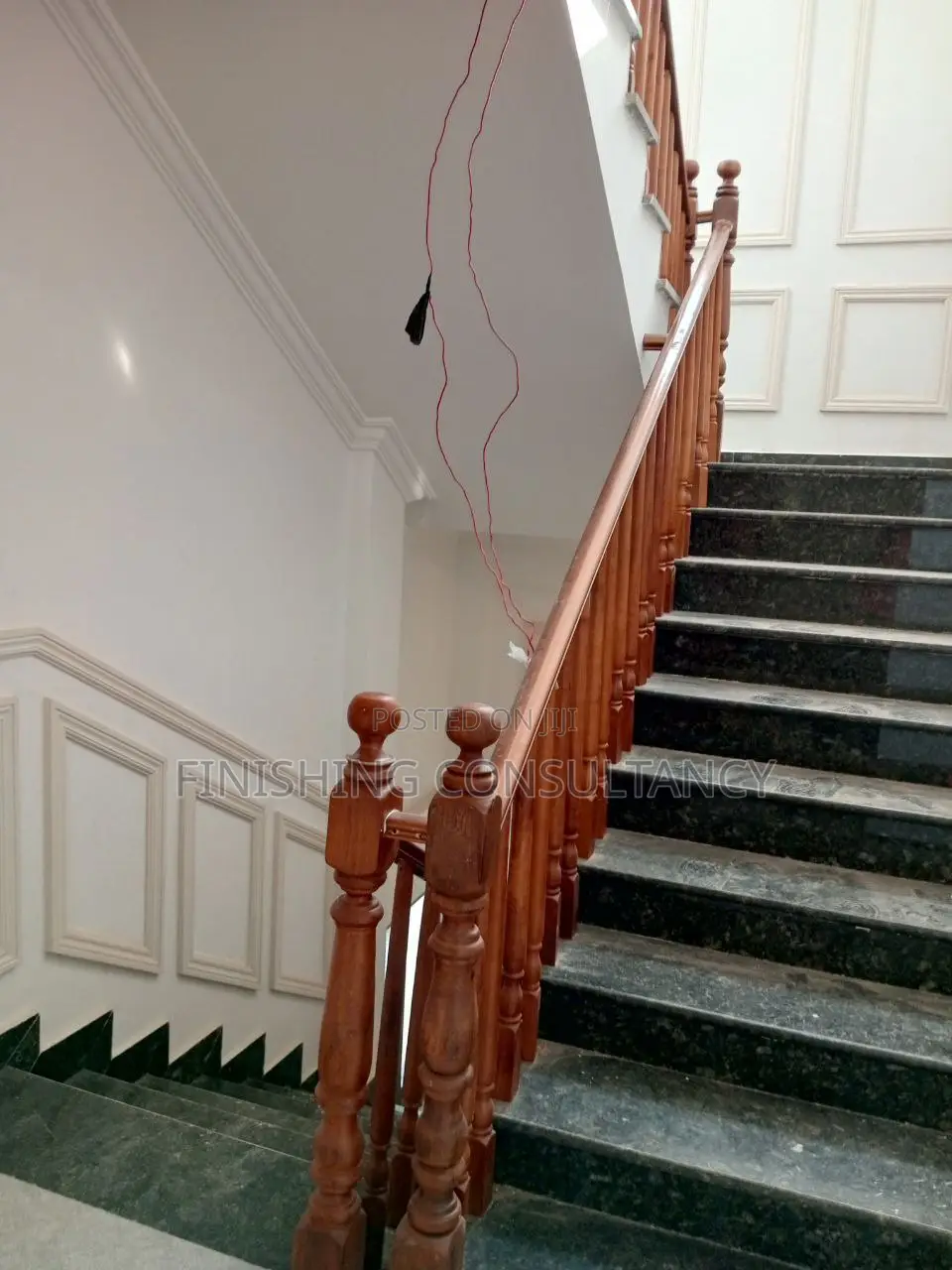 ውብ እና ጠንካራ የደረጃ Handrails