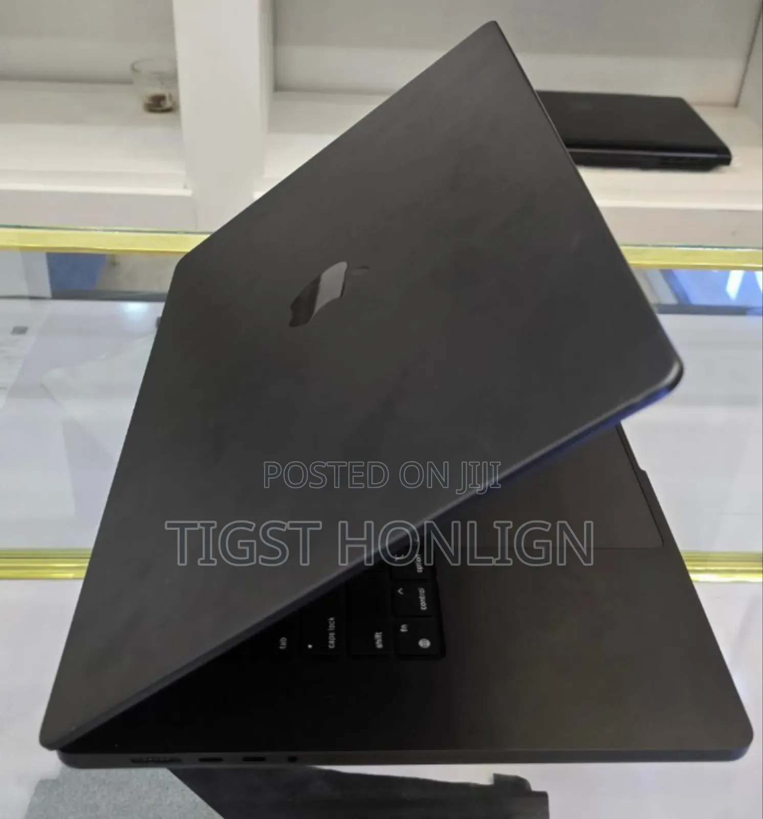 New Laptop Apple MacBook Pro 36GB Apple M3 Max SSD 1T