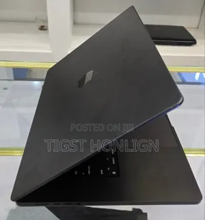 New Laptop Apple MacBook Pro 36GB Apple M3 Max SSD 1T