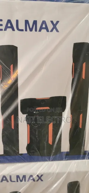 Realmax Hometheater Speakers