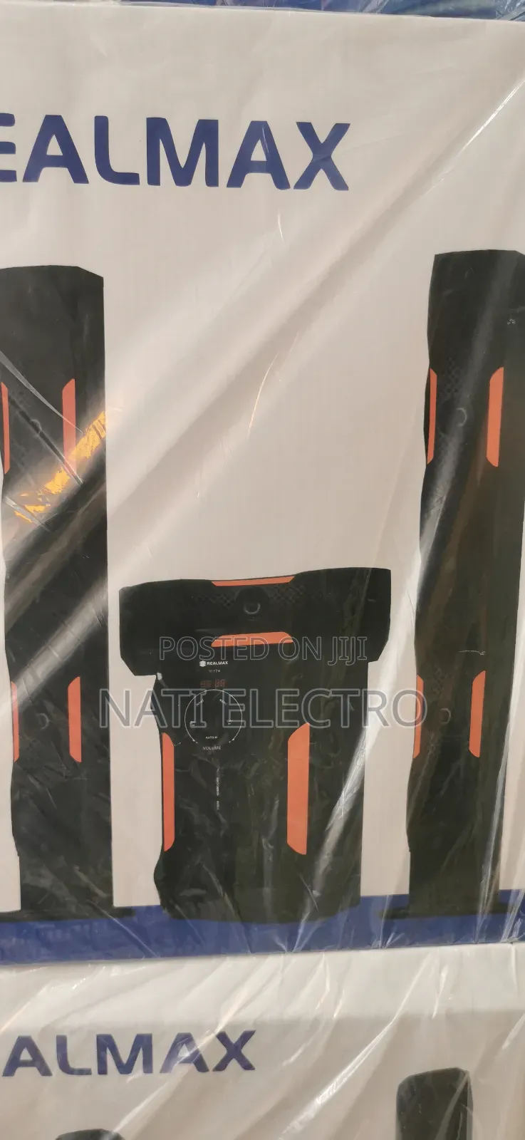 Realmax Hometheater Speakers