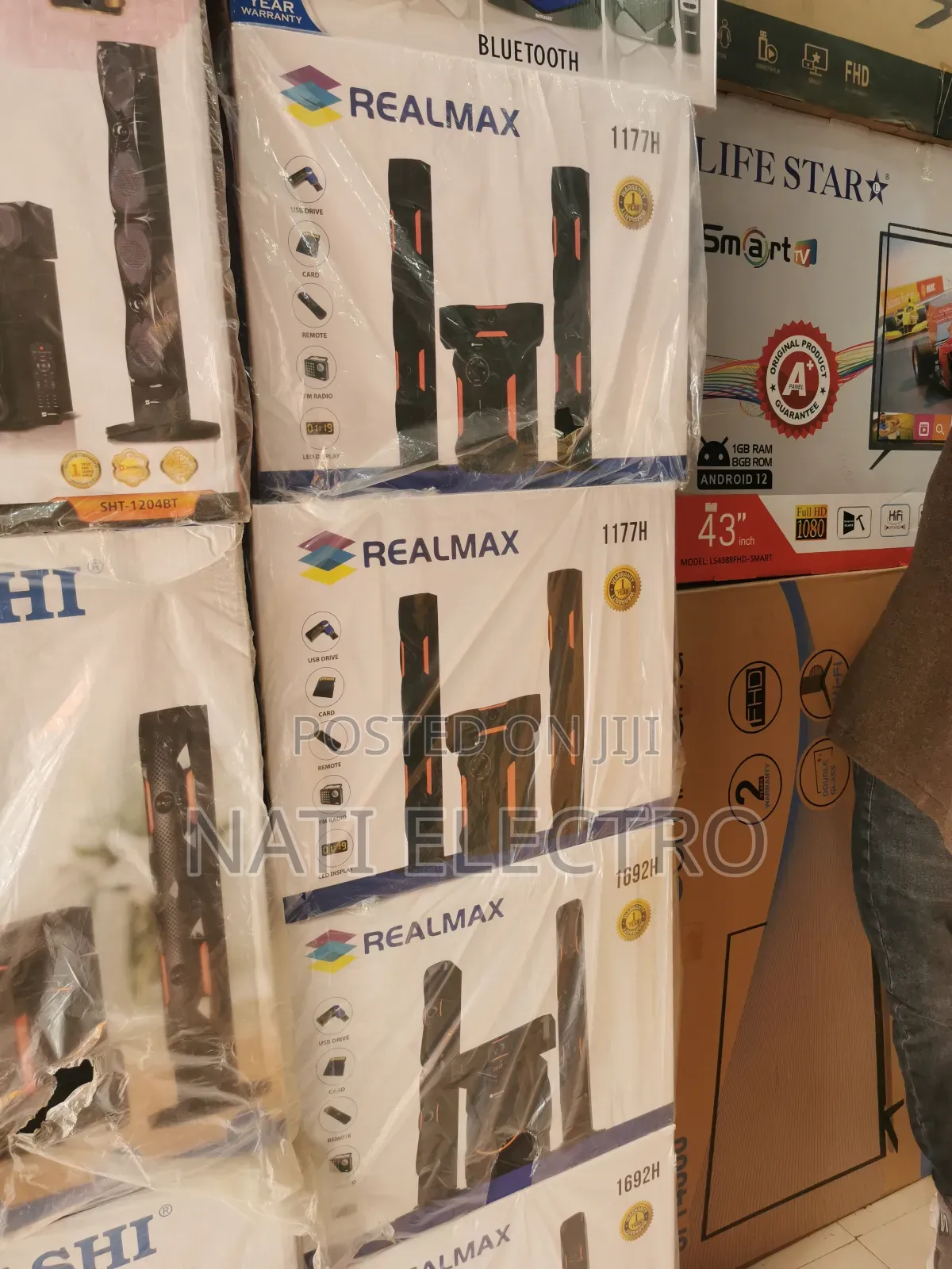 Realmax Hometheater Speakers