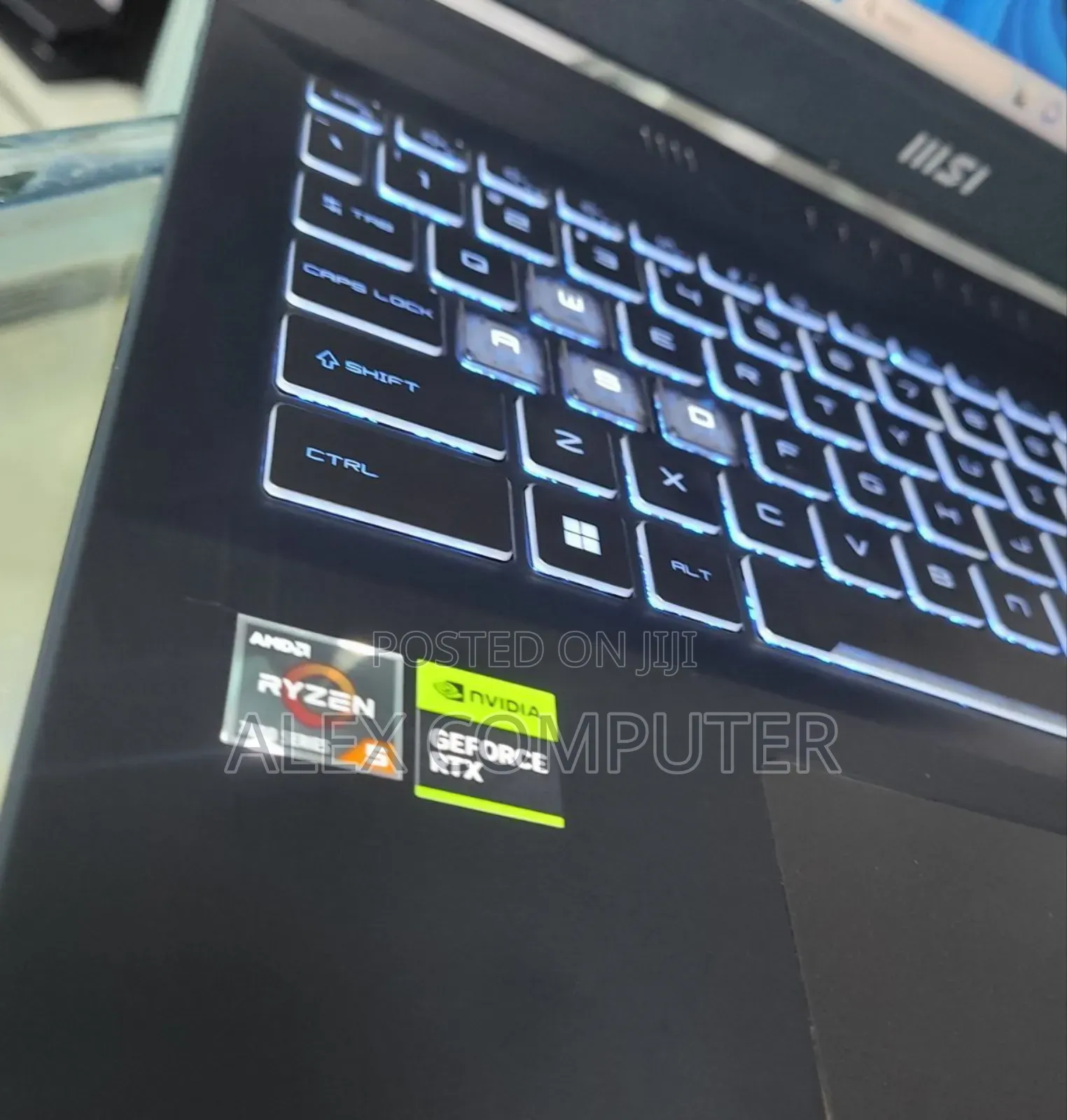 New Laptop MSI Katana 15 16GB Intel Core I7 SSD 512GB