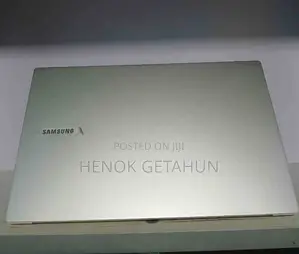 New Laptop Samsung S3510 8GB Intel Core I5 SSD 256GB