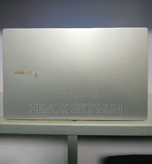 New Laptop Samsung S3510 8GB Intel Core I5 SSD 256GB