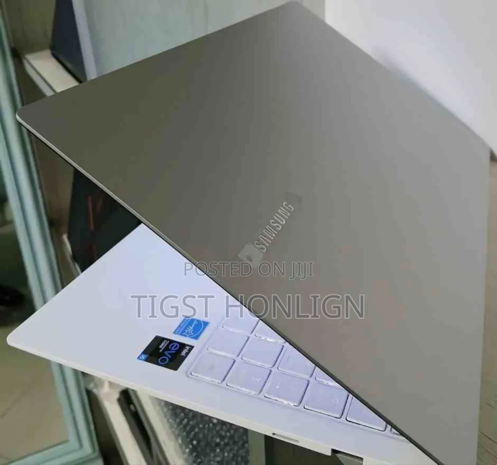 New Laptop Samsung Galaxy Book 2 8GB Intel Core I5 SSD 256GB