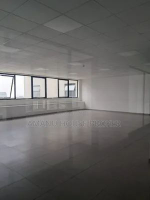 Office for Urgent Rent in Hyatt Regency Hotel Area 420sqm