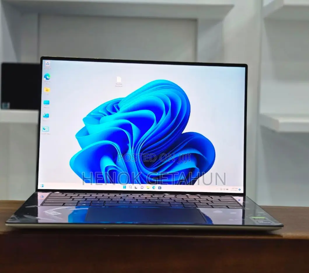 New Laptop Dell XPS 13 32GB Intel Core I9 SSD 2T