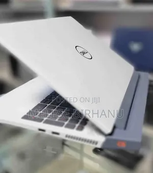 Photo - New Laptop Apple MacBook Pro 2019 16GB Intel Core I9 SSD 512GB