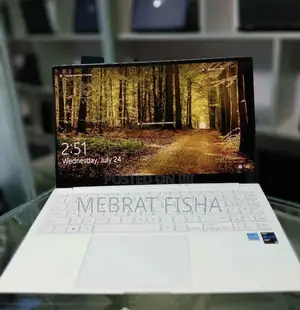 New Laptop Samsung 8GB Intel Core I5 SSD 256GB