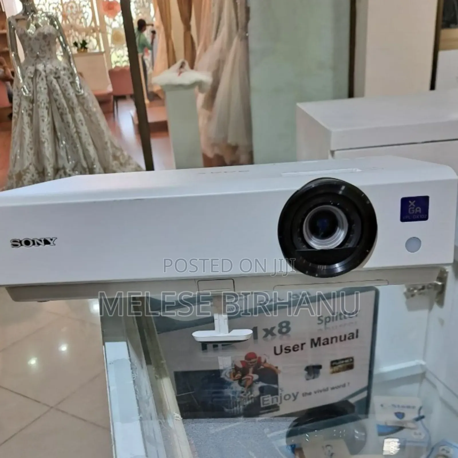 New Sony Dx 102 Projector