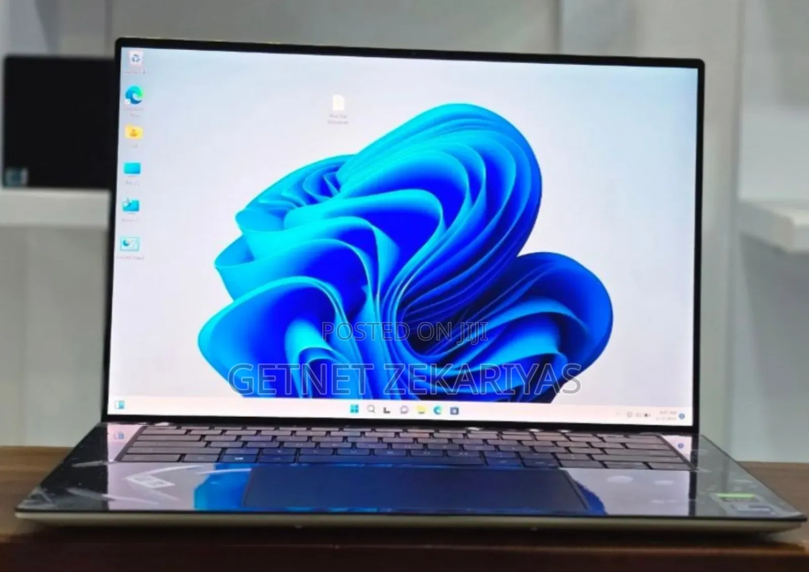 New Laptop Dell XPS 15 32GB Intel Core i9 SSD 2T