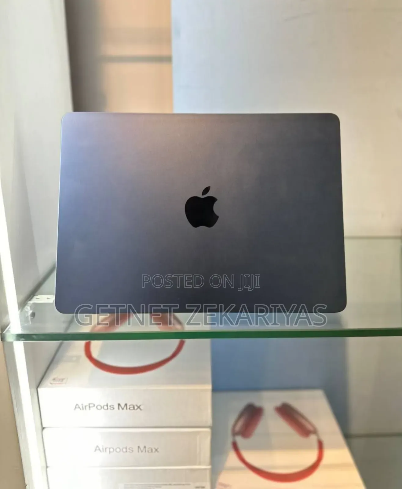 New Laptop Apple MacBook Air 2022 M2 8GB Intel Core I5 SSD 256GB