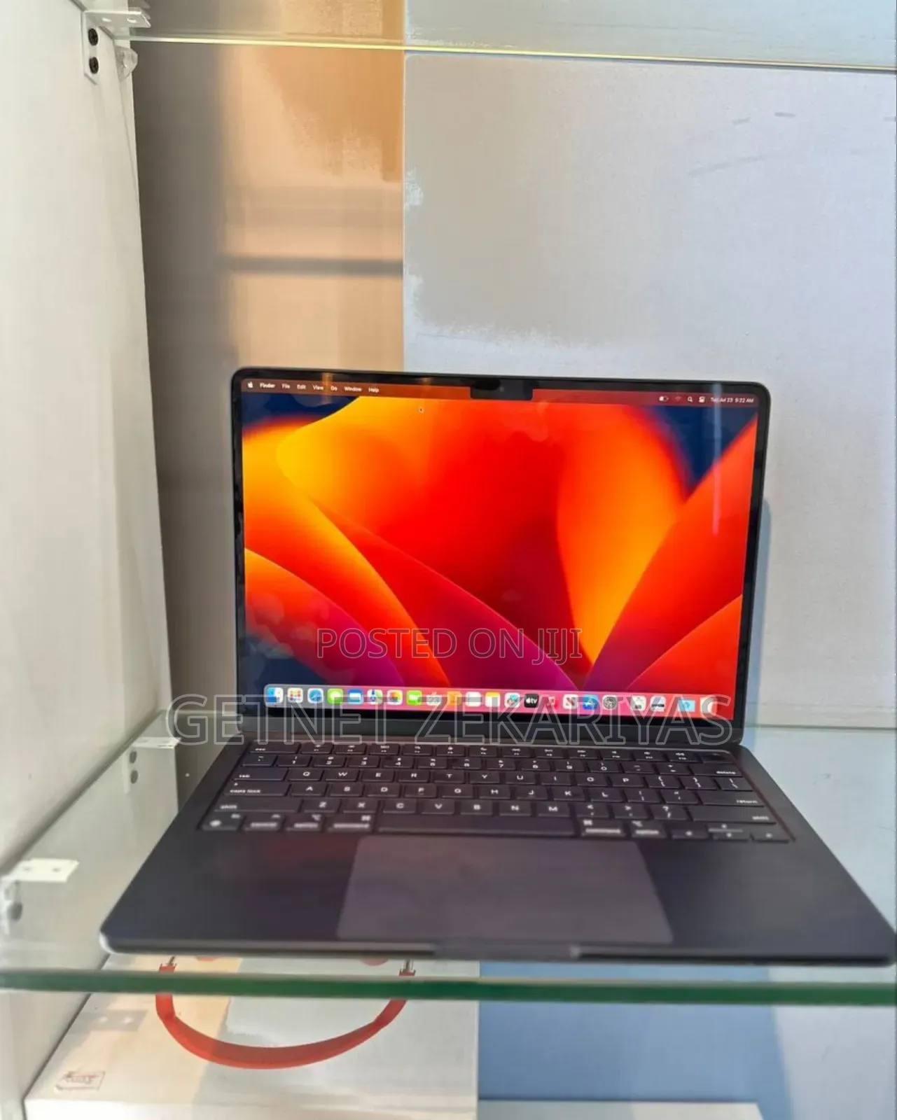 New Laptop Apple MacBook Air 2022 M2 8GB Intel Core I5 SSD 256GB