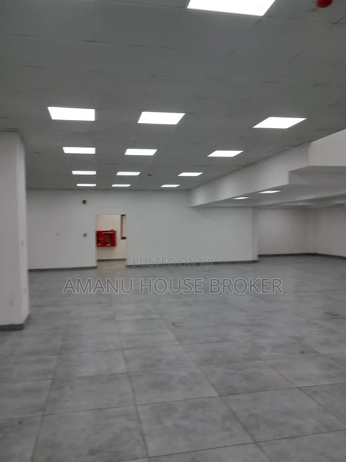 Office For Urgent Rent In Beh.Jupeter Hote Hotel Area 800sqm