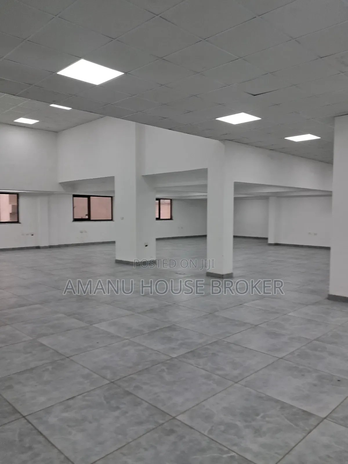 Office For Urgent Rent In Beh.Jupeter Hote Hotel Area 800sqm